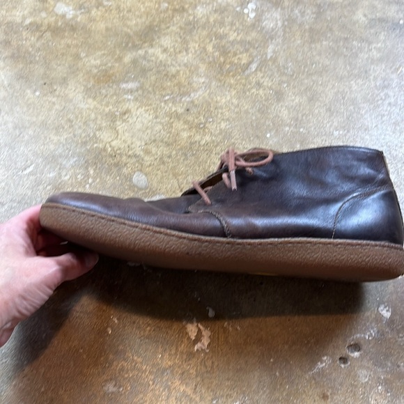 Cole Haan Men's Brown Leather Shoes with Vibram Soles
Size: 10 1/2 - Picture 12 of 16